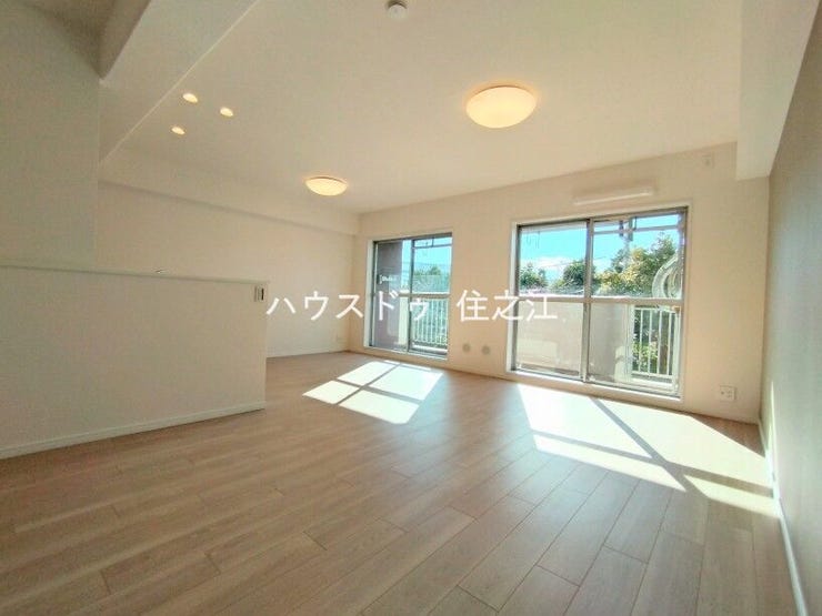 ★屋根付きの駐輪場ですので雨の日も安心。サドルが濡れる事も無いですね!