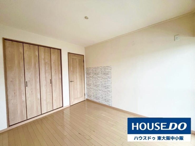 収納のある洋室
お部屋をスッキリと見せれます