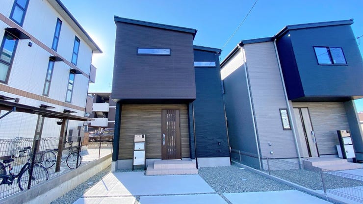 あたたかな陽が差し込む日当り良好の立地です。