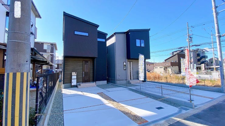 静かで落ち着いた閑静な住宅地です。
子育て世代の生活環境としても最適です◎