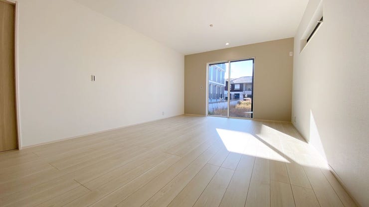 開放感のある広いLDK!
家具やインテリアの配置も楽しめます。