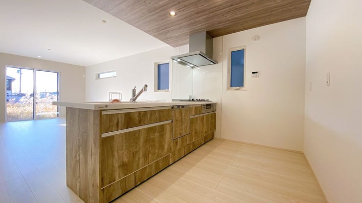 食洗機付きのシステムキッチン。
忙しい毎日に役立ちます◎