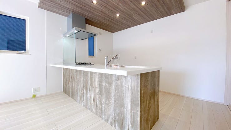 カウンターキッチンなので、お料理をしながらリビングを見渡すことができます◎