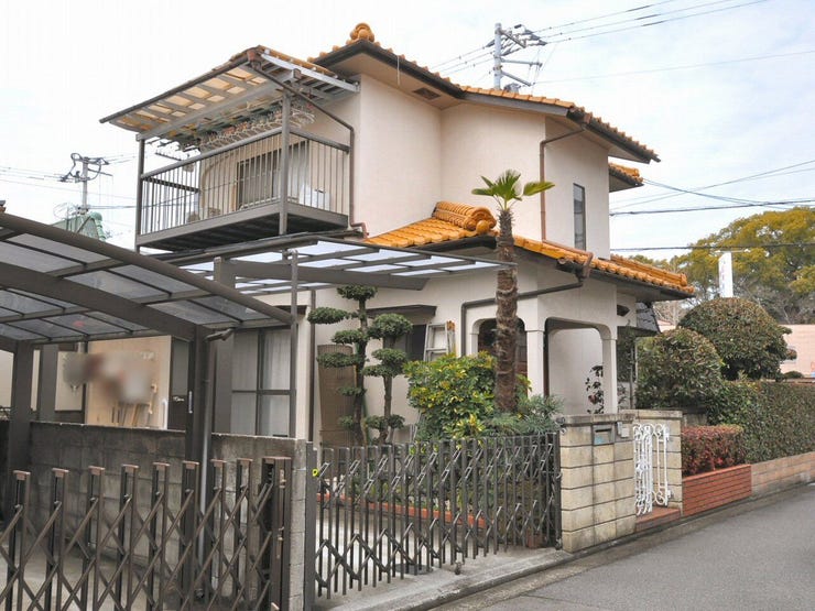 【外観】
外観を南東側より撮影