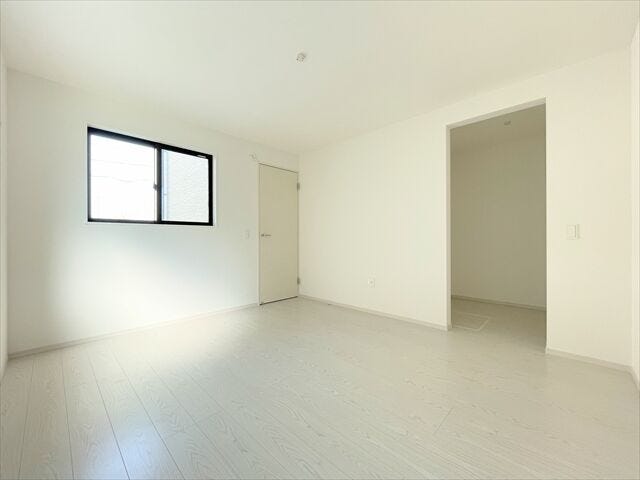 自分専用の場所があるので
リビングダイニングに自分のものを置きっぱなしにすることもなくなります。