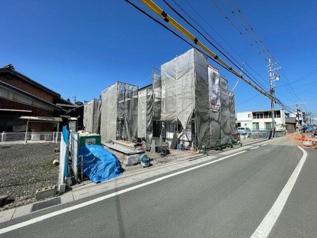 前面道路幅約4.7mあります。