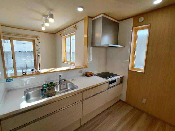 室内(2026年1月)撮影
◎本日案内可能◎
キッチン収納は引き出しタイプのため、収納した物が一目で分かりやすく、奥にある物も取り出しやすいです◎