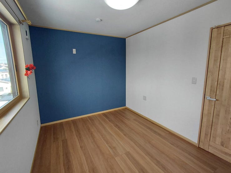 室内(2026年1月)撮影
◎本日案内可能◎
一面のみにアクセントクロスが施されているため、奥行き感が増し空間にメリハリがつきます♪