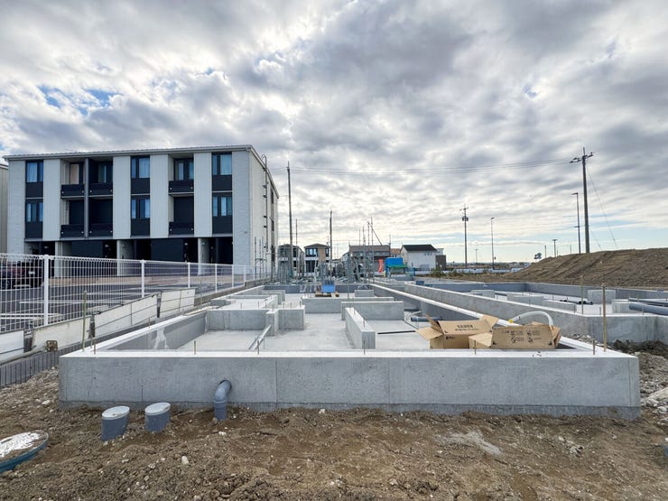 写真:2号棟
基礎工事中(1月6日撮影)♪