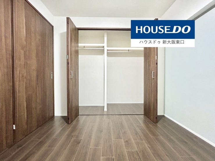 4.5帖の子供部屋です。
大きなクローゼットがあります。