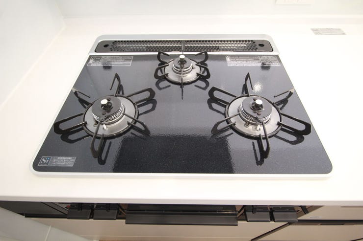 【3口コンロ】毎日料理をする方やたくさんの量を作る必要がある方々にとっては必須条件ですね!