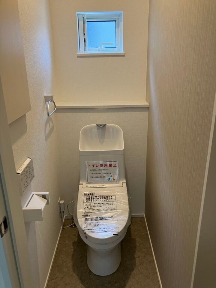 こちらは2階のトイレです。