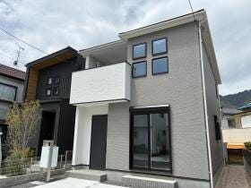 広島市佐伯区屋代１丁目