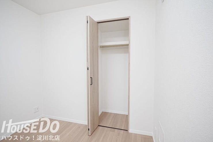 ■■本日内覧可能■■
大阪メトロ御堂筋線「東三国」駅徒歩7分!7階建て3階部分・東向き・全室洋室の2LDK!2026年1月リフォーム済!
(水廻りすべて新調・全室クロス・床貼替・建具交換)