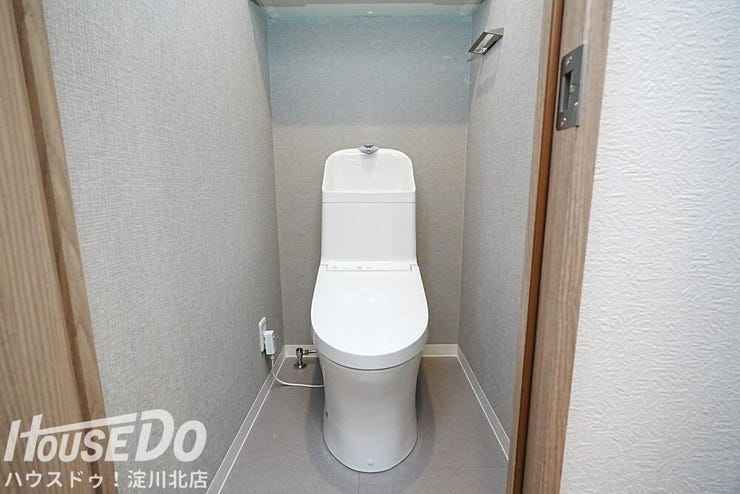 ■■本日内覧可能■■
大阪メトロ御堂筋線「東三国」駅徒歩7分!7階建て3階部分・東向き・全室洋室の2LDK!2026年1月リフォーム済!
(水廻りすべて新調・全室クロス・床貼替・建具交換)