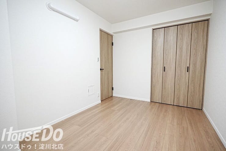 ■■本日内覧可能■■
大阪メトロ御堂筋線「東三国」駅徒歩7分!7階建て3階部分・東向き・全室洋室の2LDK!2026年1月リフォーム済!
(水廻りすべて新調・全室クロス・床貼替・建具交換)