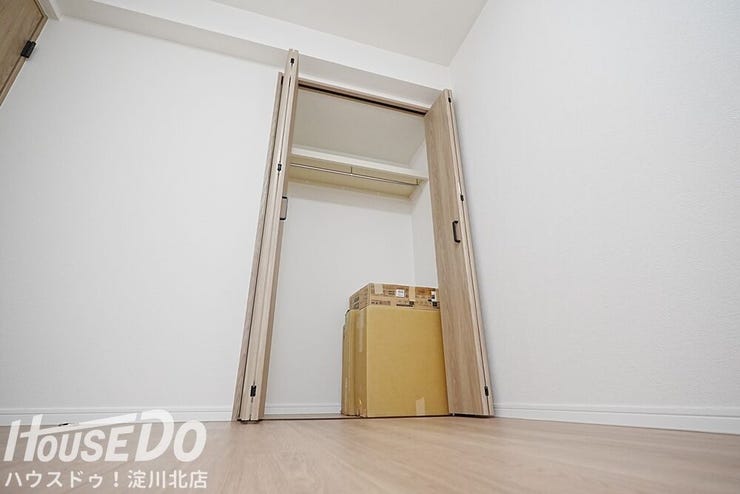 ■■本日内覧可能■■
大阪メトロ御堂筋線「東三国」駅徒歩7分!7階建て3階部分・東向き・全室洋室の2LDK!2026年1月リフォーム済!
(水廻りすべて新調・全室クロス・床貼替・建具交換)