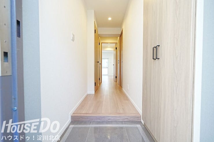 ■■本日内覧可能■■
大阪メトロ御堂筋線「東三国」駅徒歩7分!7階建て3階部分・東向き・全室洋室の2LDK!2026年1月リフォーム済!
(水廻りすべて新調・全室クロス・床貼替・建具交換)