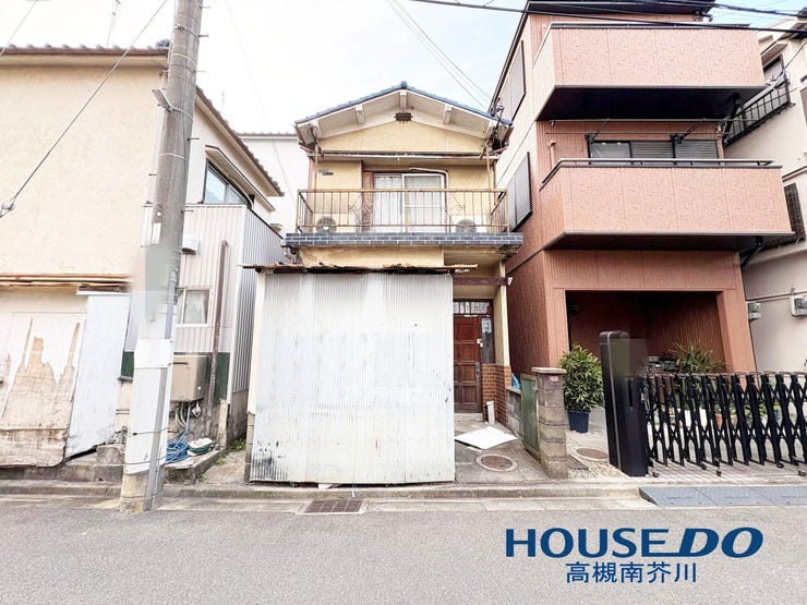 【外観】
こちら、物置付き物件となります。