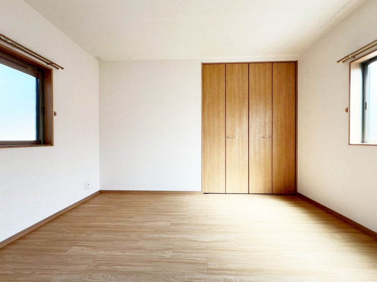 【2025年9月内装リフォーム】モニター付きインターホン♪シャンプードレッサー♪トイレ2ヶ所♪