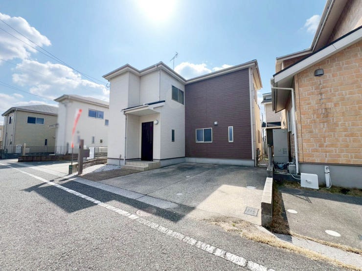 【2025年9月内装リフォーム】モニター付きインターホン♪シャンプードレッサー♪トイレ2ヶ所♪