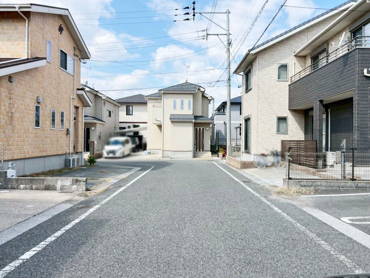 【2025年9月内装リフォーム】モニター付きインターホン♪シャンプードレッサー♪トイレ2ヶ所♪