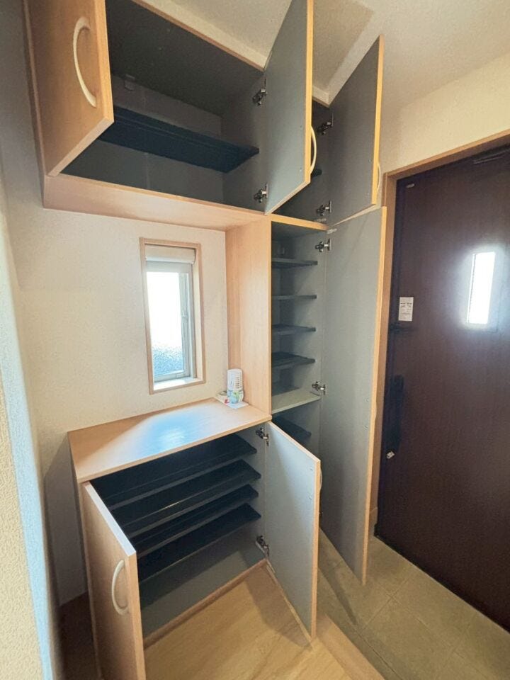 【2025年9月内装リフォーム】モニター付きインターホン♪シャンプードレッサー♪トイレ2ヶ所♪