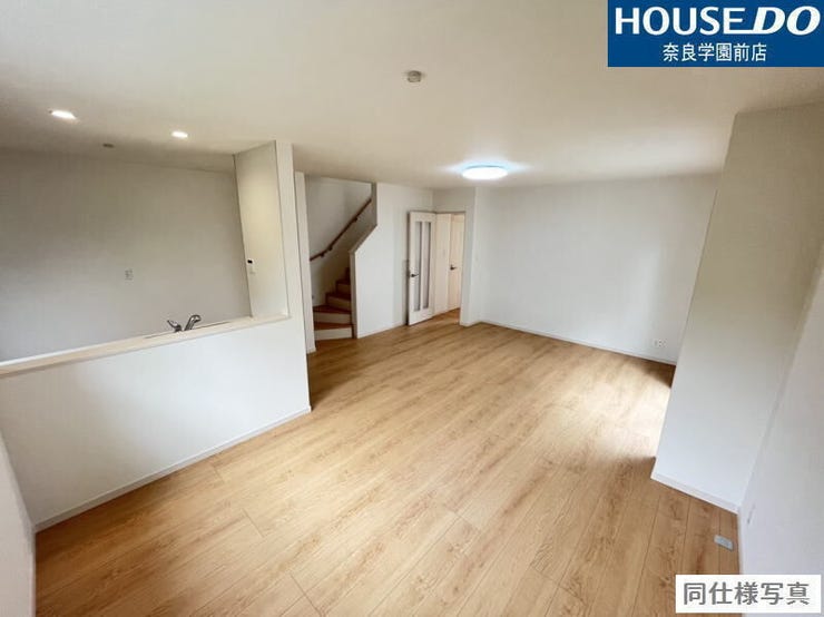 リビング階段を採用しており、家族が帰宅後必ずリビングを通ることでコミュニケーションをしっかりとることができます。