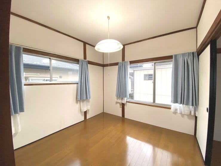 ◇2階洋室2◇お部屋のお掃除がしやすいフローリング仕様です。