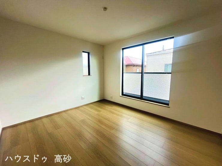 掃除も模様替えもラクラク、暮らしに寄り添う洋室です♪(撮影日:2026.5.1)