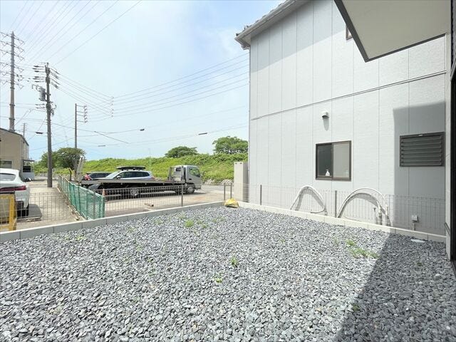 夏場はビニールプール、冬場は天体観測など
家族との思い出がたくさんつくれる空間です◎
