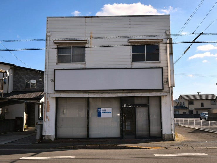 外観を北西側より撮影