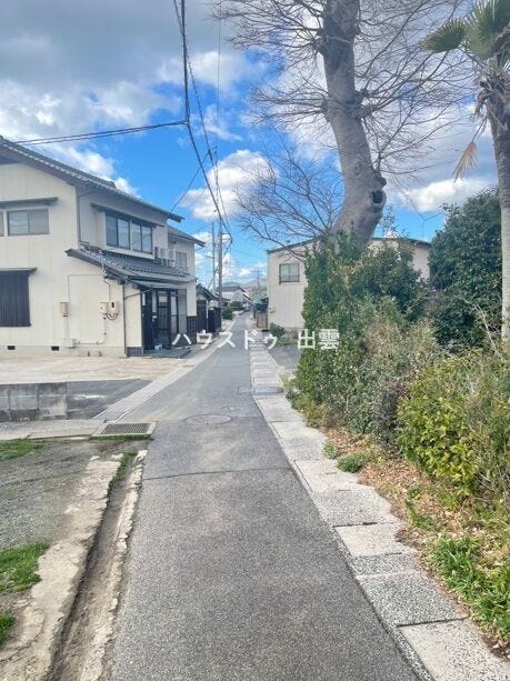 現地前面道路です。