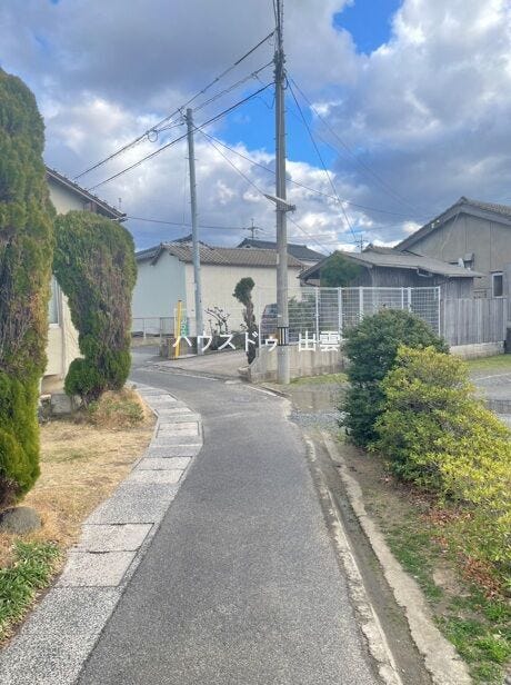 現地前面道路です。