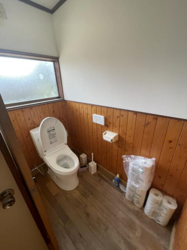 トイレも新品交換済です。