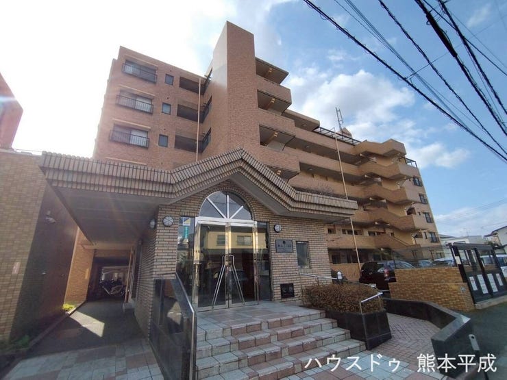 【外観】
存在感のある建物です!