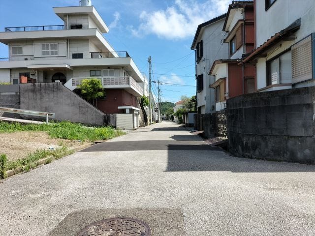 西側道路 北から南方向
