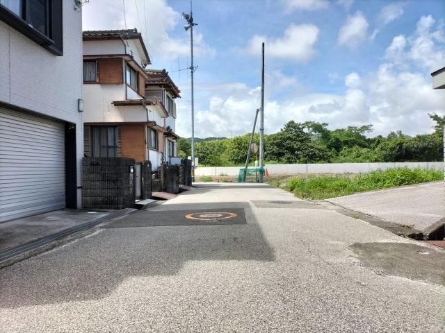 西側道路 南から北方向