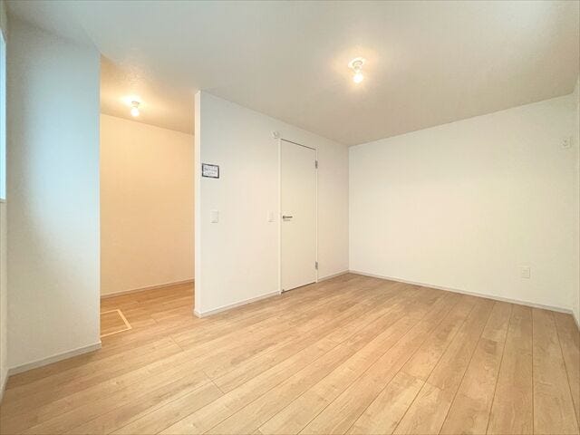 自分専用の場所があるので
リビングダイニングに自分のものを置きっぱなしにすることもなくなります。