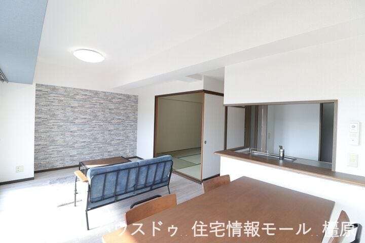 広々とした視線で料理ができる対面式キッチンを採用しました。調理をしながらご家族との会話も楽しめます。