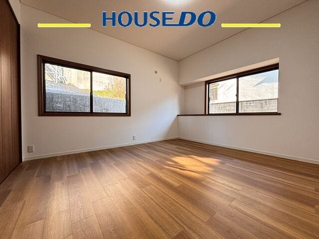 〈交通アクセス良好〉
南バイパスが近くに通っていながら、大通りから少し離れているため閑静な住宅街です。