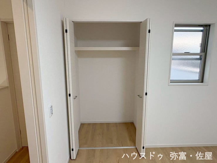 全居室収納スペース有り!荷物が多くても十分に納まります(^^)