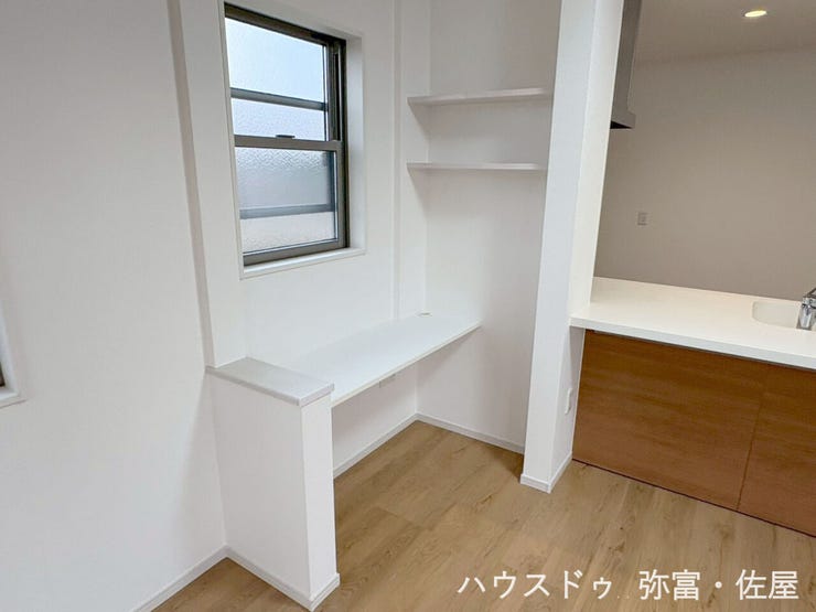 リビングのカウンターはお子様の勉強スペースとしても使えます!