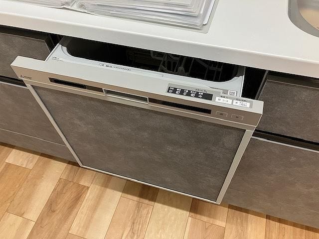 食器洗乾燥機を備えているので、食後の片付けもスムーズ!
ゆとりある時間を大切にできます