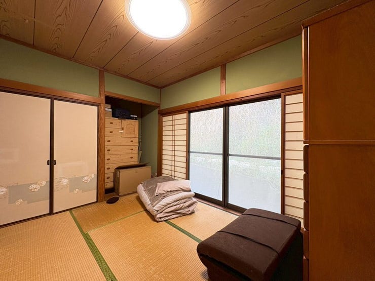 1階の和室♪床の間と押し入れがあります♪