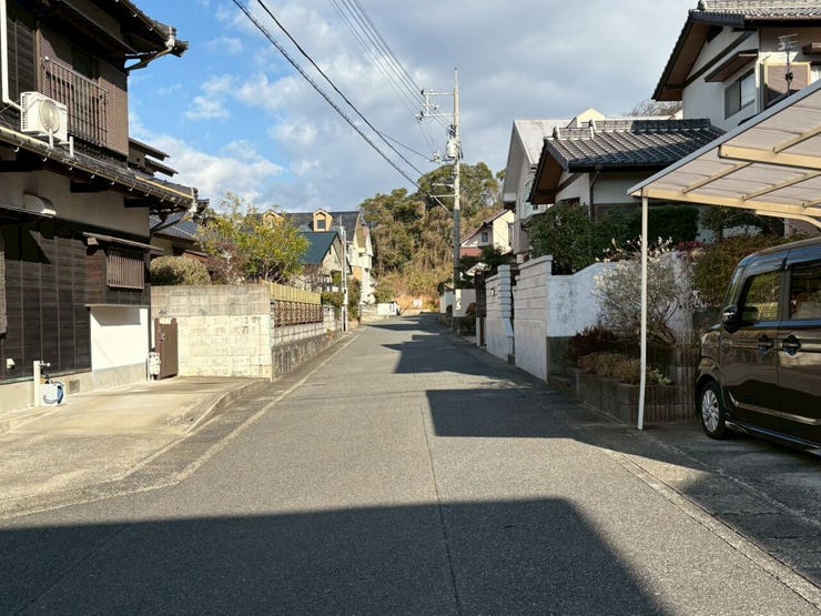 前面道路♪広いので駐車も安心です♪