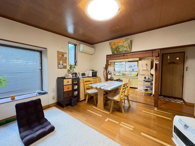 リビングを更に別角度から見た感じです♪