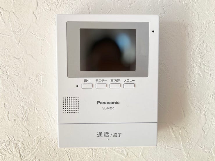 設備(2026年1月)撮影
◎本日案内可能◎
来客者をリビングから確認できるモニター付きインターホン。