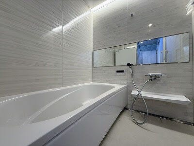 ゆったりとくつろげる浴室には24時間換気システムを完備!湿気やカビの発生を抑えやすく、いつでも清潔で快適な空間を保てます♪