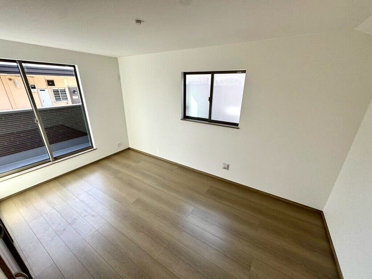 【Bedroom】ナチュラルな内装で、リラックスできる空間。寝室や書斎にも最適です。